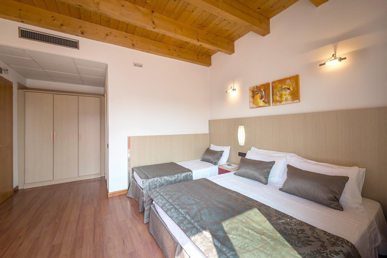 ביביונה Hotel Villa Angelina מראה חיצוני תמונה