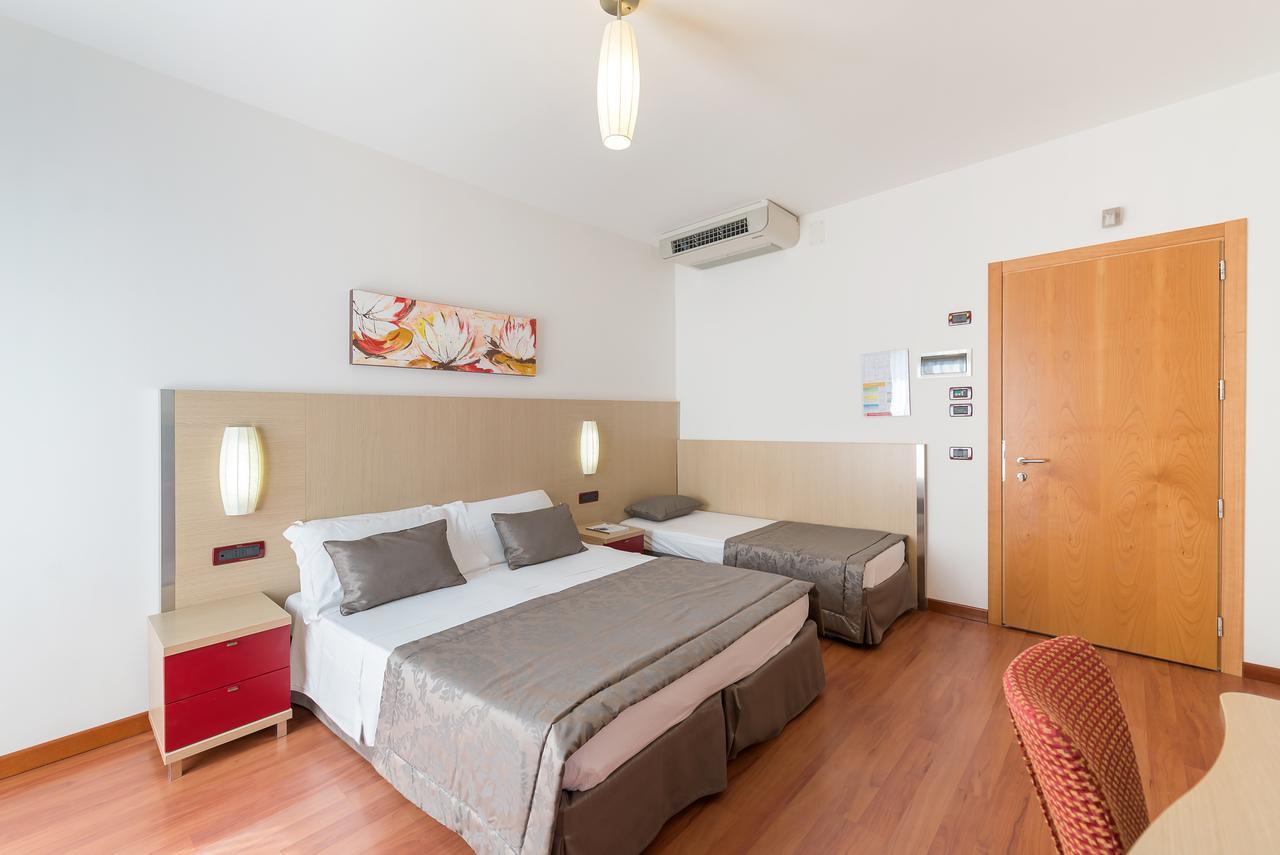 ביביונה Hotel Villa Angelina מראה חיצוני תמונה